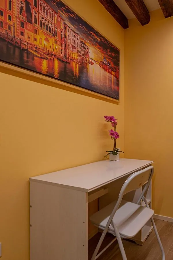 Apartment Nina Sweet Home In Venice